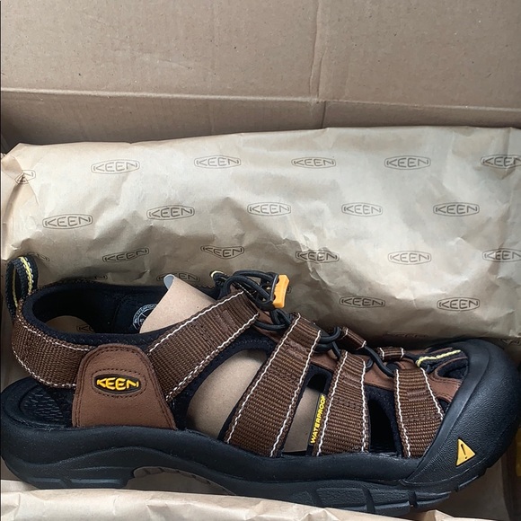 Keens - Picture 2 of 4